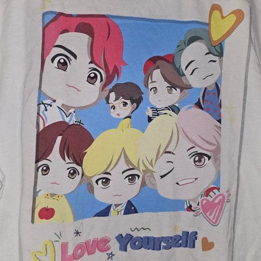 Big Hit‎ Entertainment Long Sleeve Tee "love yourself" Sz M